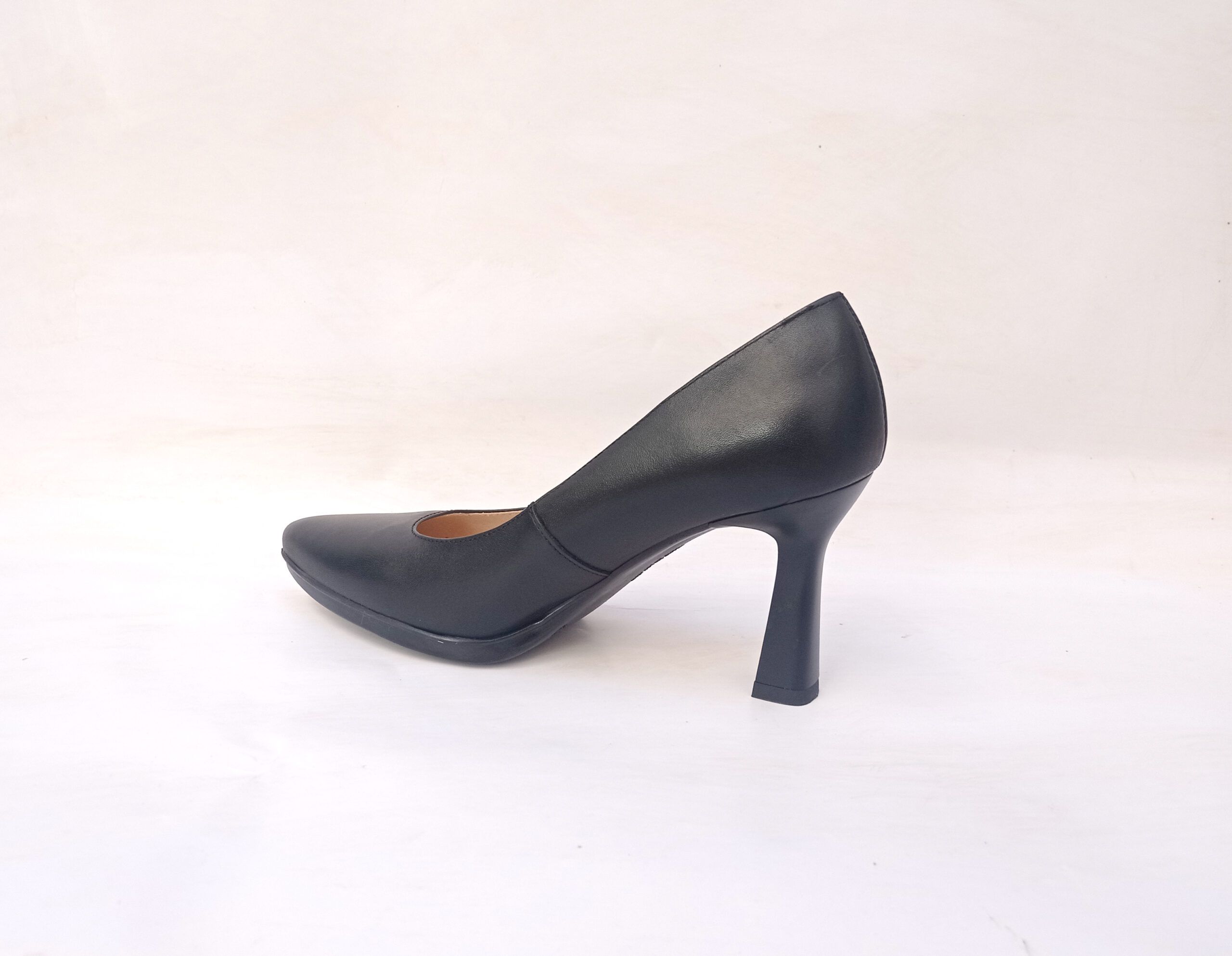 Zapatos de salón Desireé Shoes Syra8 color negro